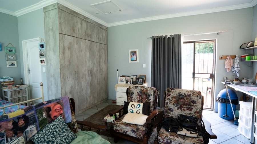 4 Bedroom Property for Sale in Wilkoppies North West